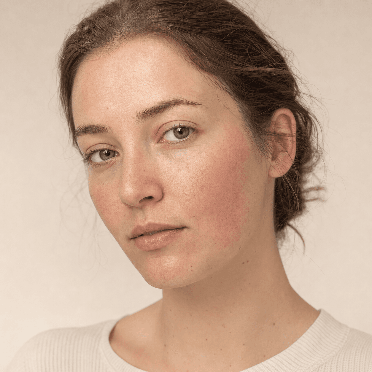Glycerin vs hyaluronic acid: which hydrator does your skin need?